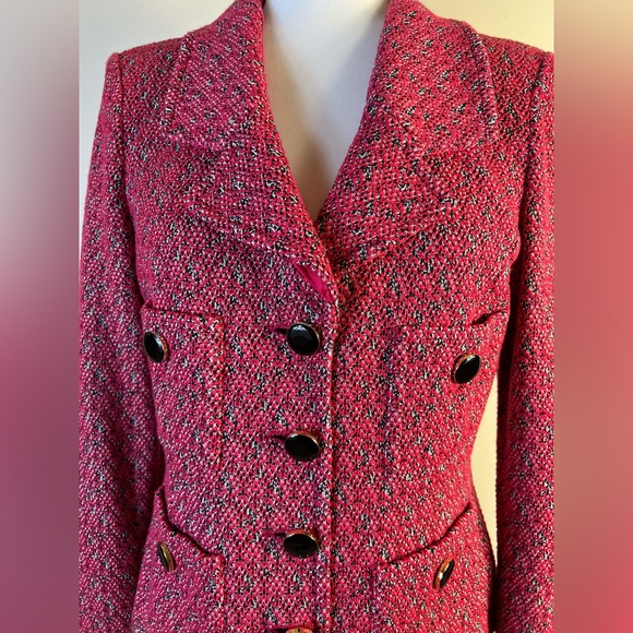 St. John Knit Red, Black and White Boucle Patterned Jacket, Size 8 - Picture 3 of 15